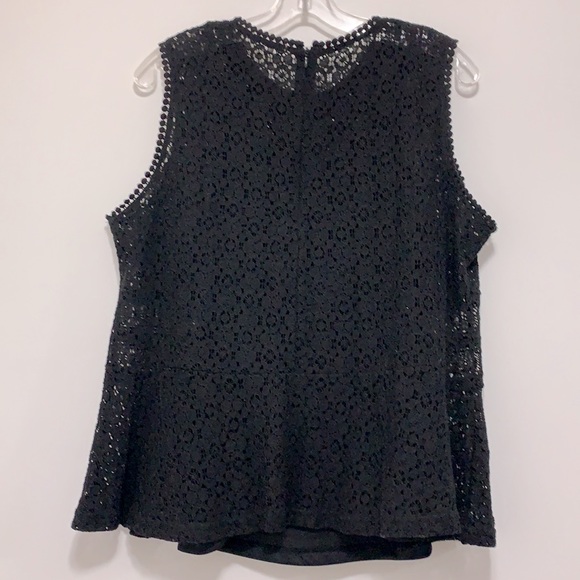 Hazel Black Lace Sleeveless Blouse - Picture 3 of 8
